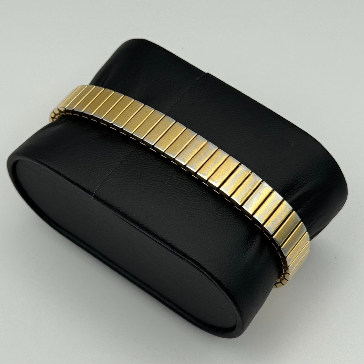 Ingersoll Ladies Quartz Watch White Dial Gold Tone Stretch Band Working 21mm