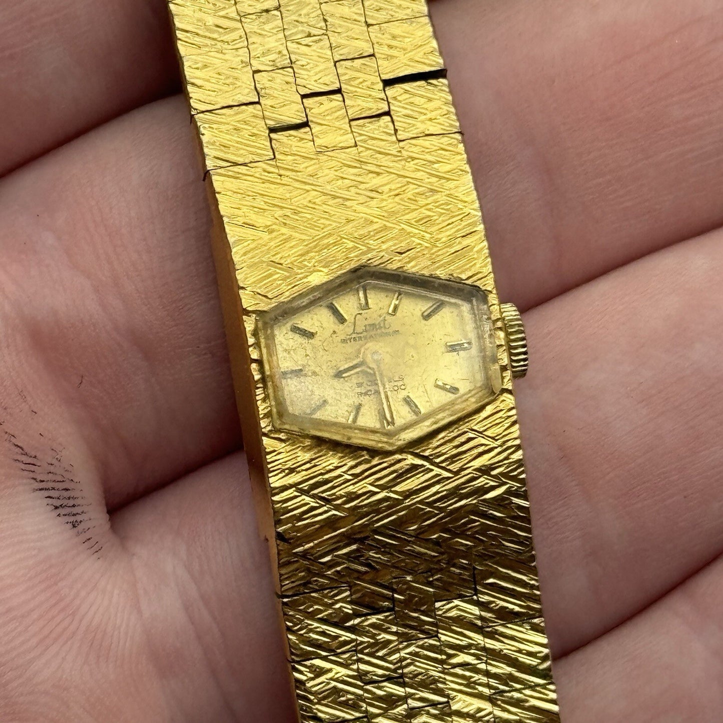 15mm Ladies Manual Wind Limit Gold Plated Swiss Watch NON WORKING
