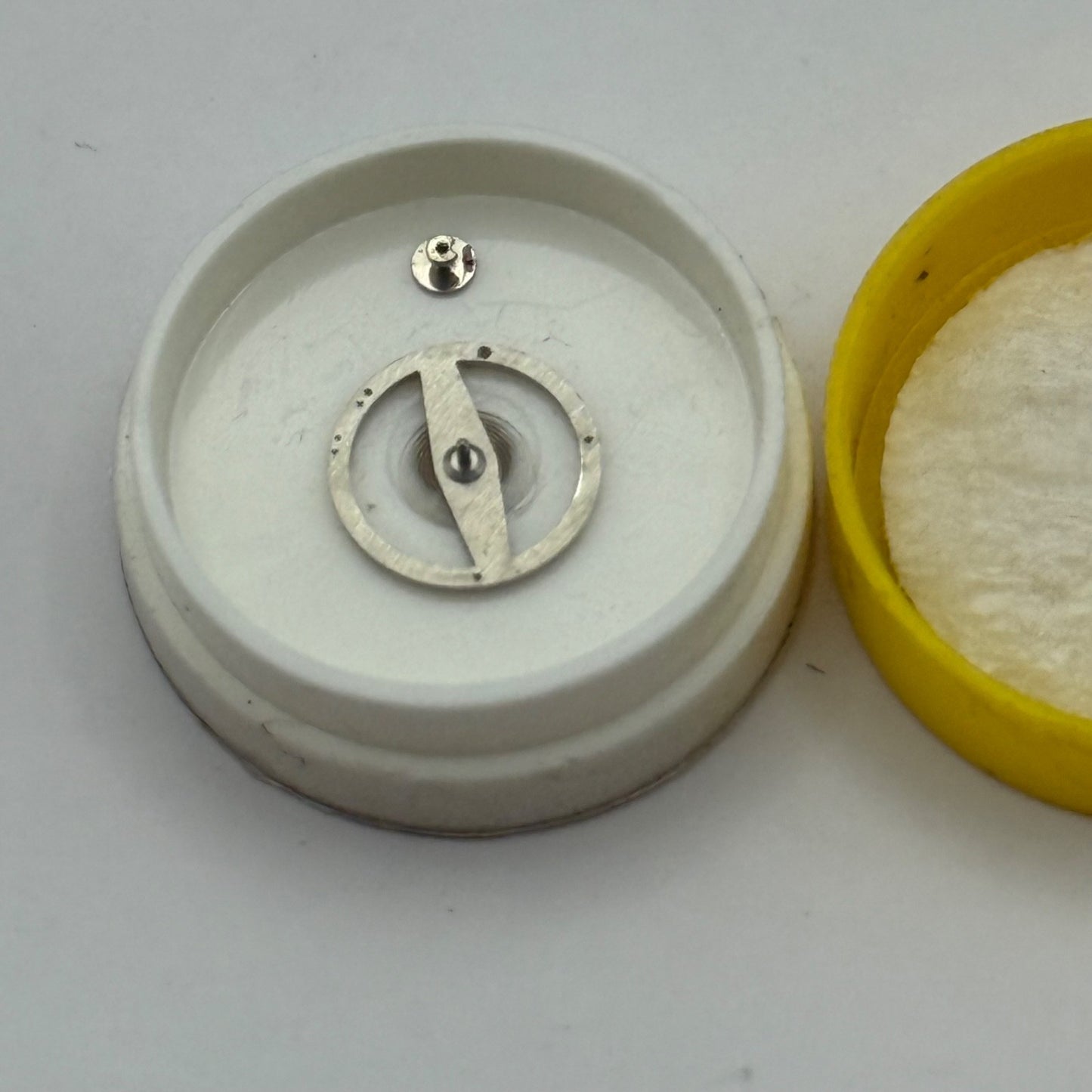 Ronda RL 8 3/4''' 8013 Balance Complete Renata 1455 M Watch Movement Parts NOS