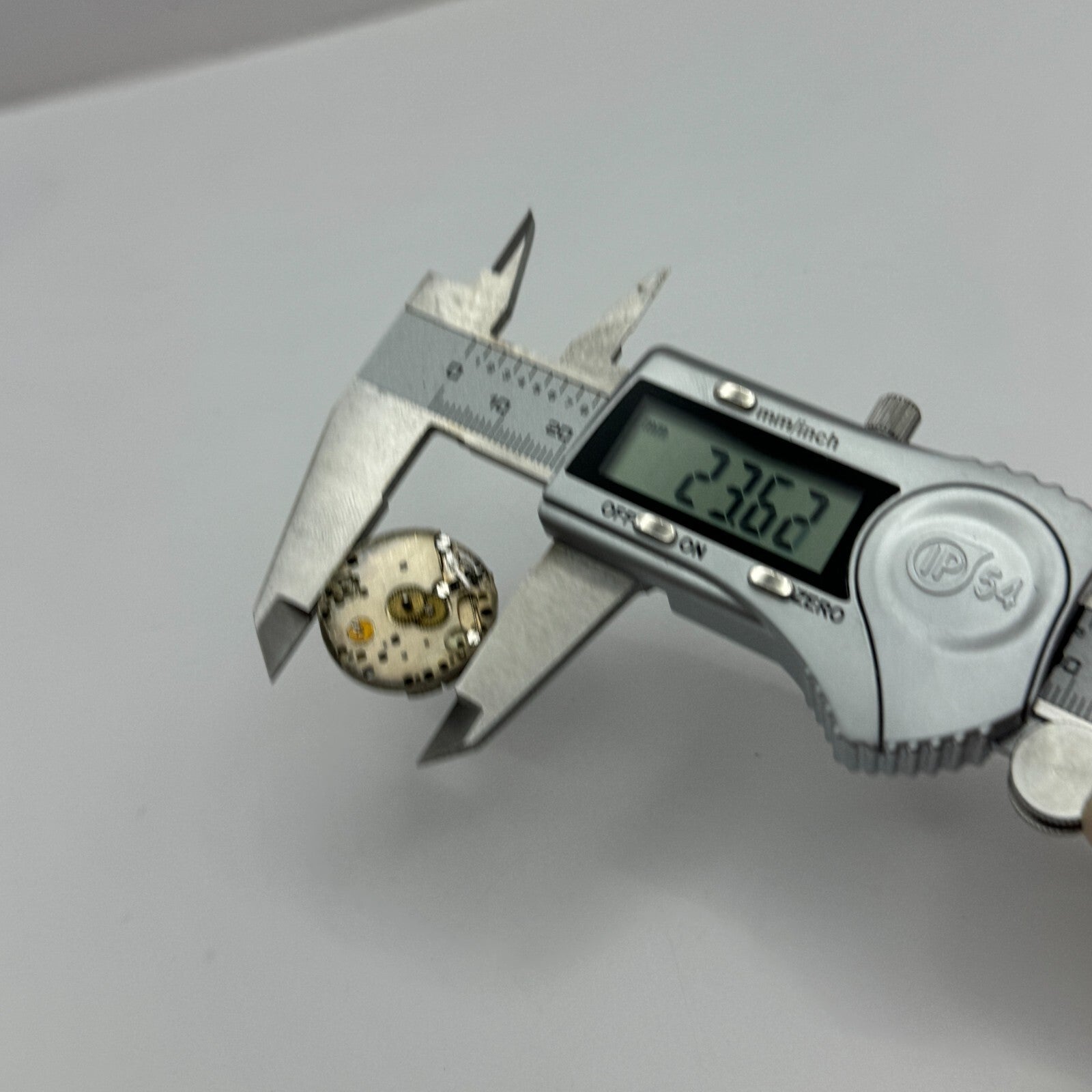 23.6mm Balance Intact 15 Jewels Manual Wind Watch Movement Swiss Vintage PARTS