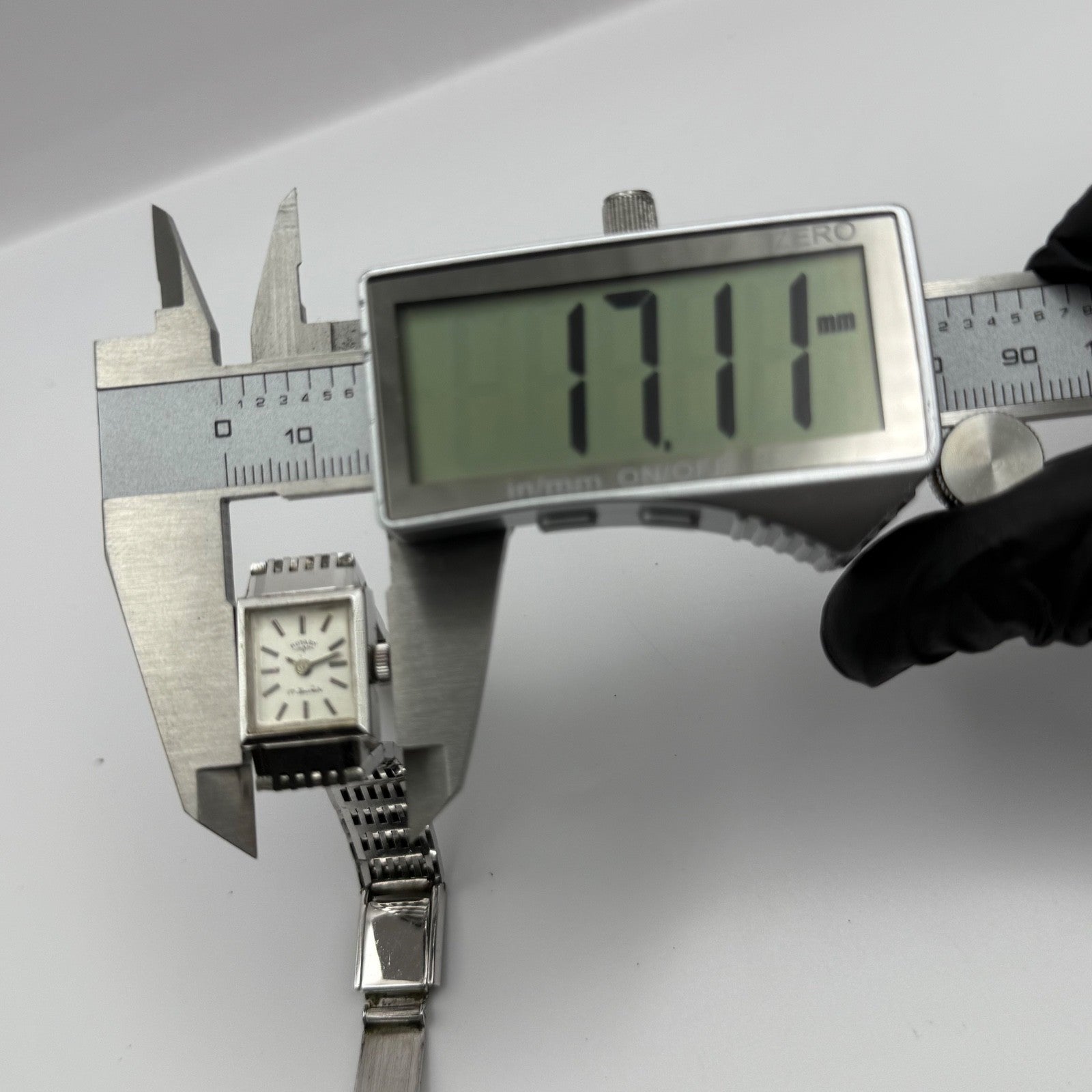 15mm Vintage Rotary 17 Jewels Silver Tone Panel Manual Wind Watch PARTS / REPAIR