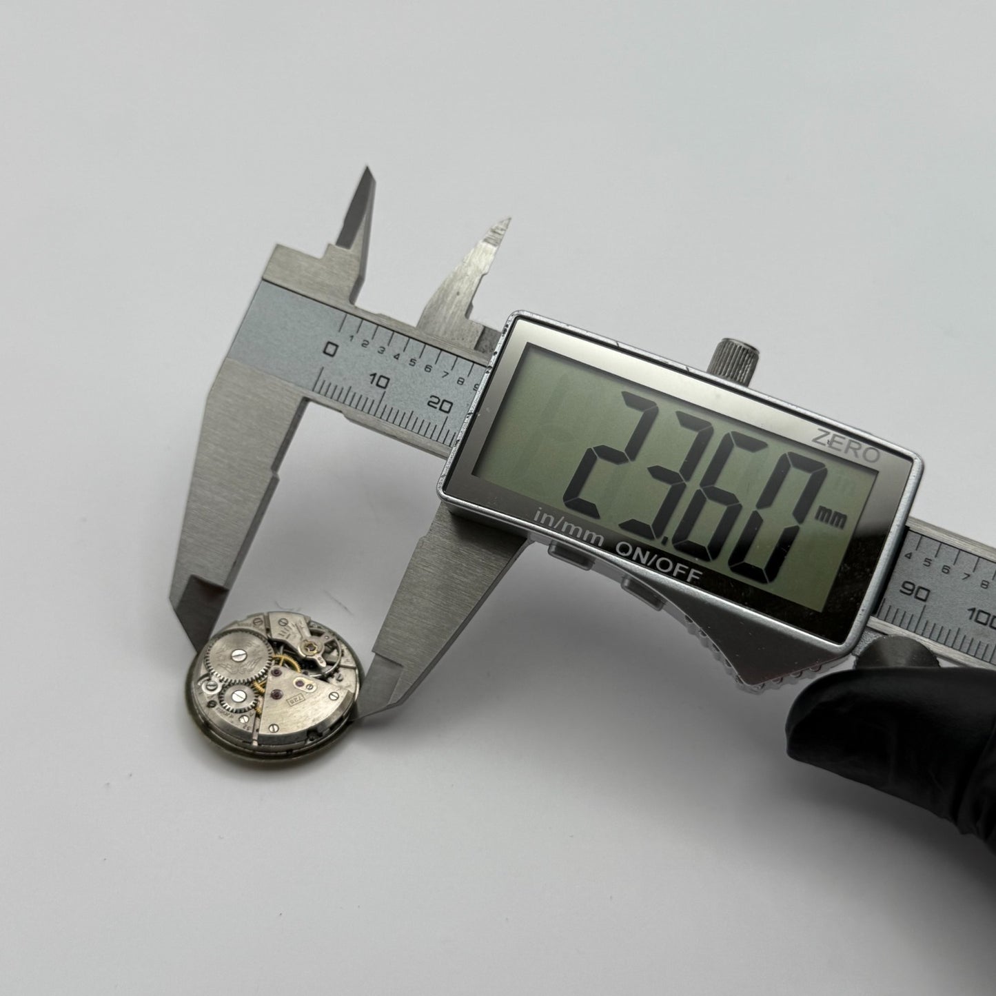 ETA 1080 Watch Movement Rotary 725 Manual Wind Vintage Swiss Parts Repair 23.6mm