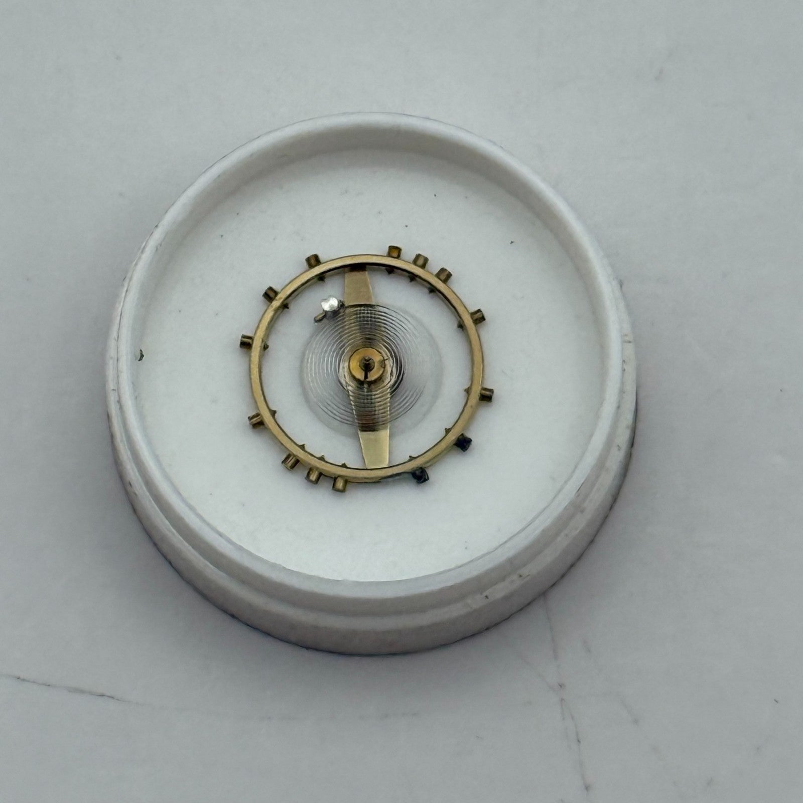 FHF 29 Balance Complete 8-12''' Renata Watch Movement Parts Vintage NOS