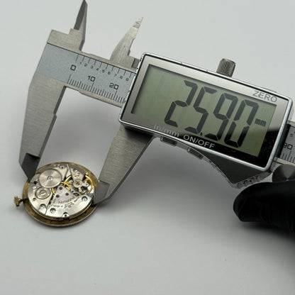 Marvin 621 Watch Movement Manual Wind Vintage Swiss 17 Jewels Parts 25.9mm