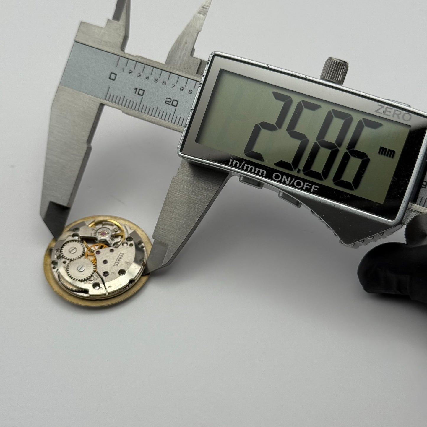 ETA 2750 Watch Movement Bernex Manual Wind Vintage Swiss Parts Repair 25.8mm