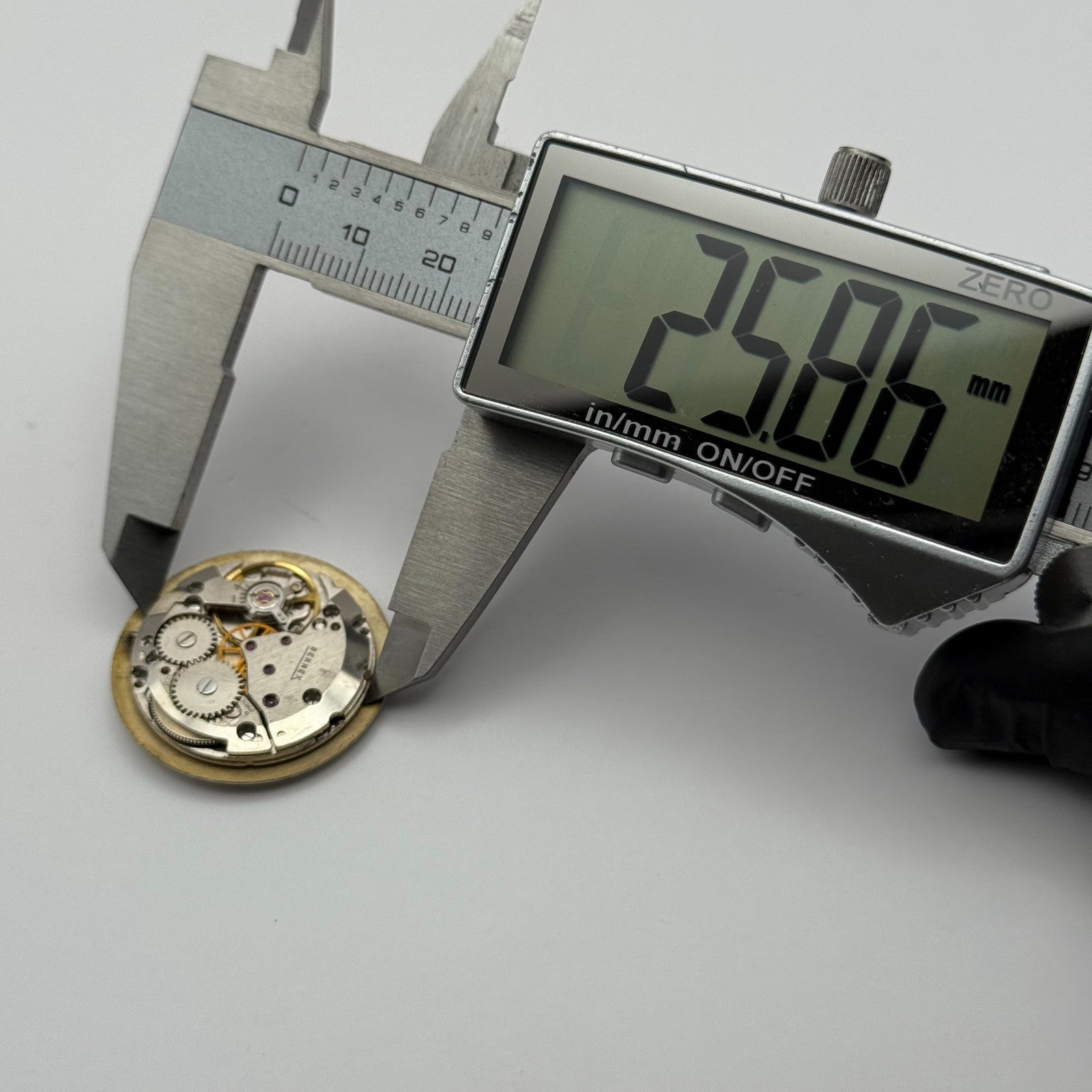 ETA 2750 Watch Movement Bernex Manual Wind Vintage Swiss Parts Repair 25.8mm