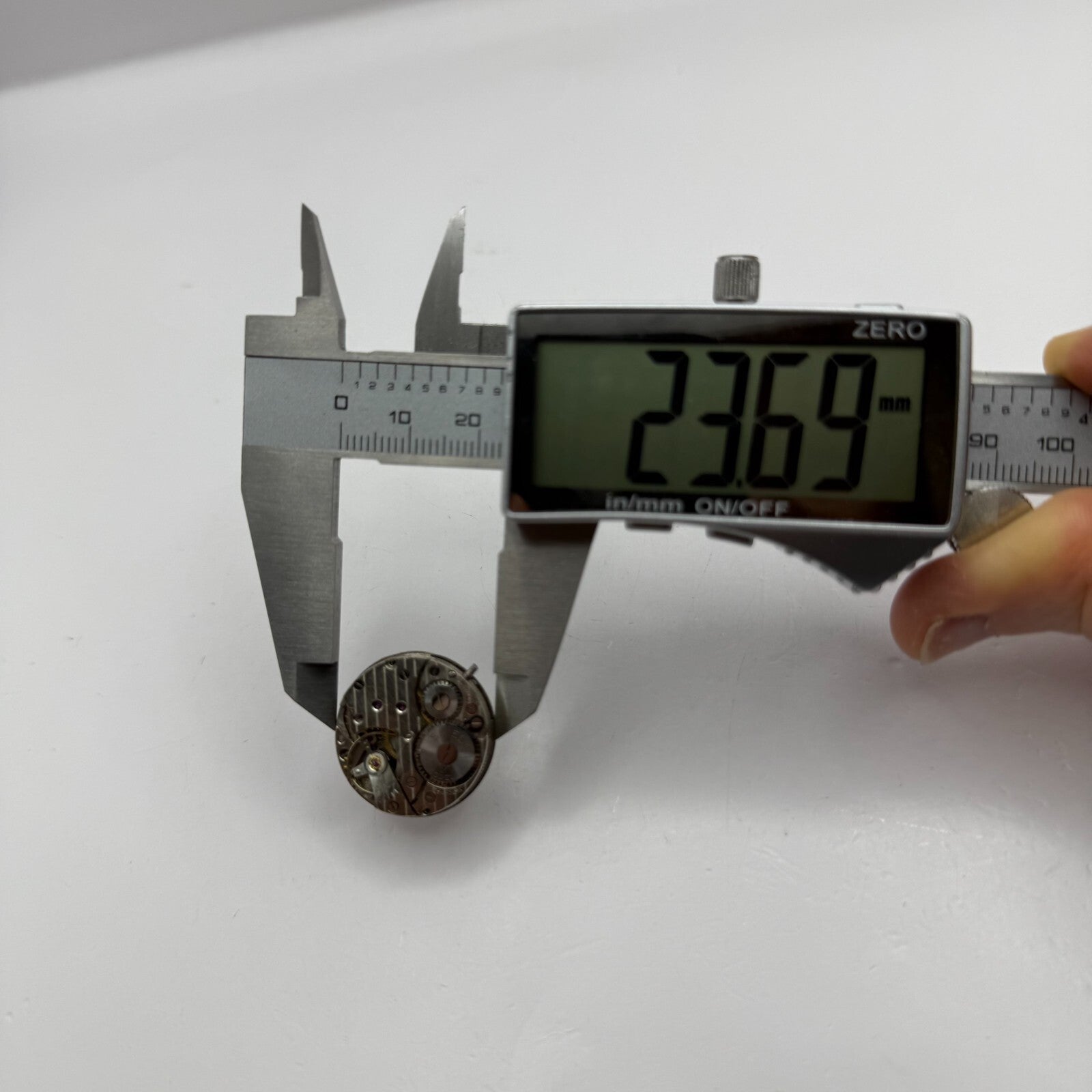 23.6mm Vintage Shield V Model Peseux 170 Manual Wind Watch Movement PARTS REPAIR