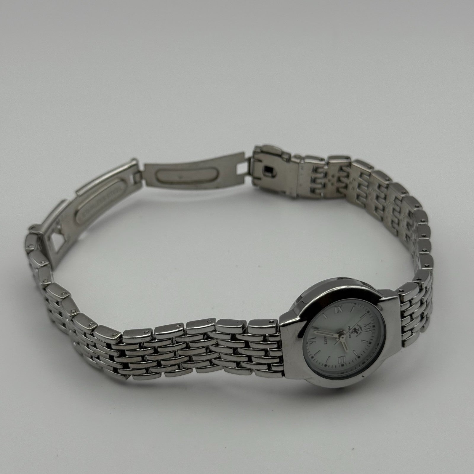 Beverly Hills Polo Club Ladies Quartz Watch Silver Tone Bracelet Working 23mm