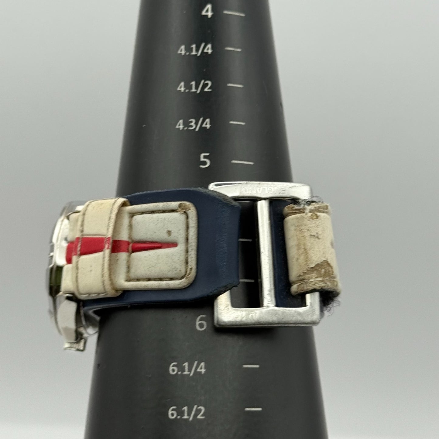 England National Football Men's Quartz Watch Red White Cross Dial Working 32mm