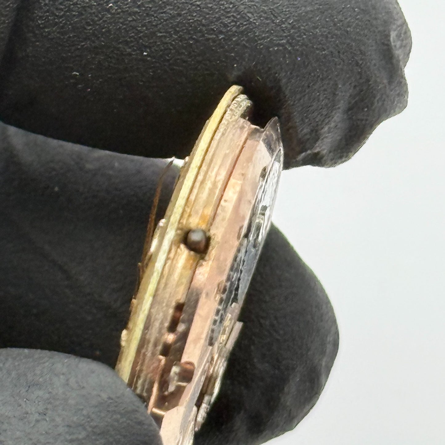 Helvetia 80C Watch Movement Manual Wind Vintage Swiss 17 Jewels Parts 25.6mm