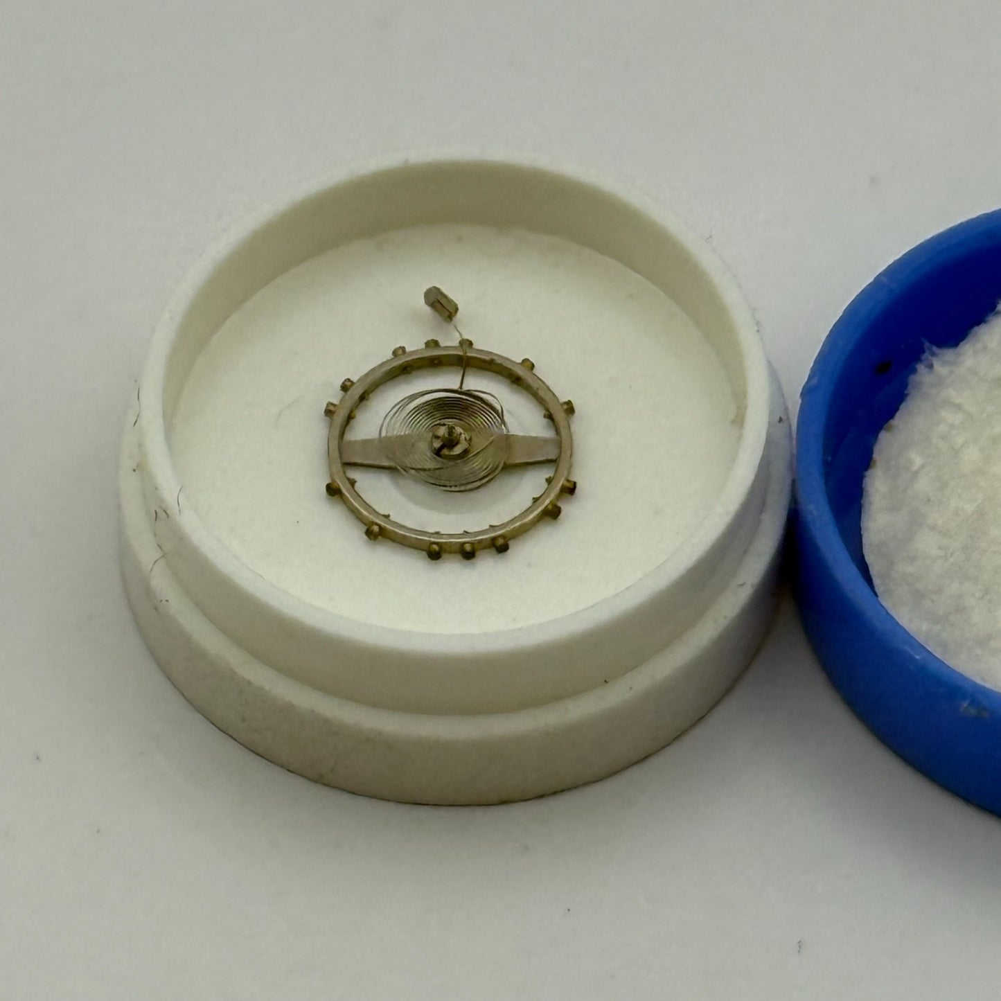 Frenca 680, 681 Balance Complete 6 3/4''' Renata 1564 M Watch Movement Damaged