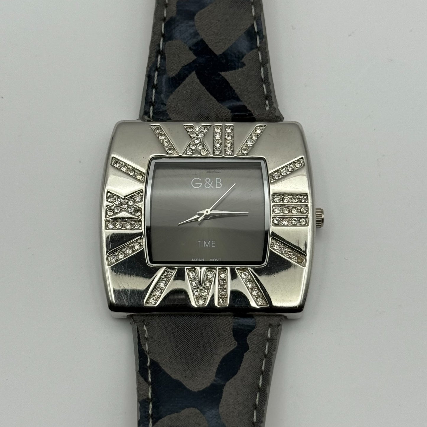 G&B Time Fashion Ladies Quartz Watch Crystal Accents Leather Strap Working 42mm