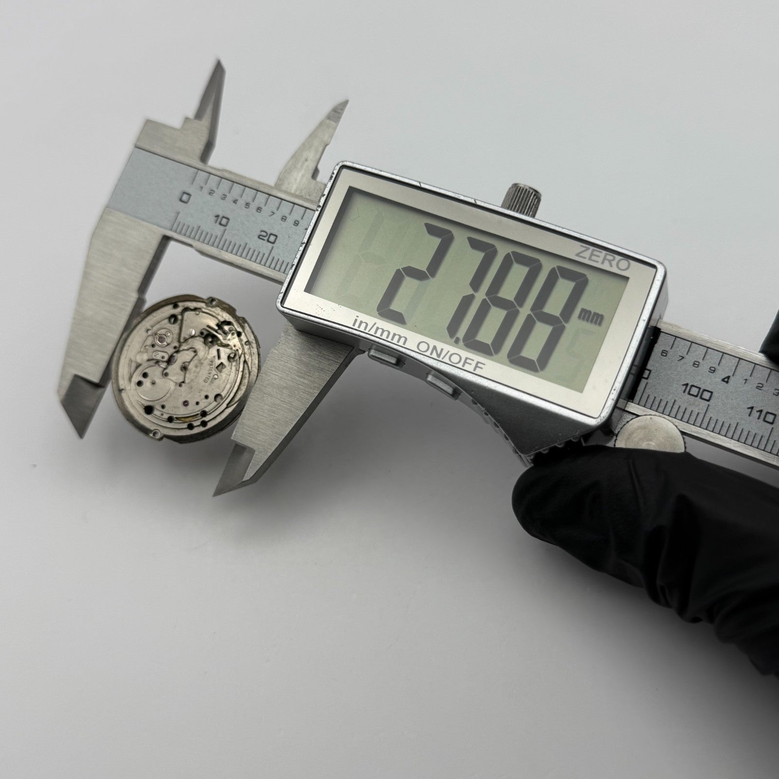 Eterna-Matic 1438U Automatic Incomplete Watch Movement Vintage Swiss Parts