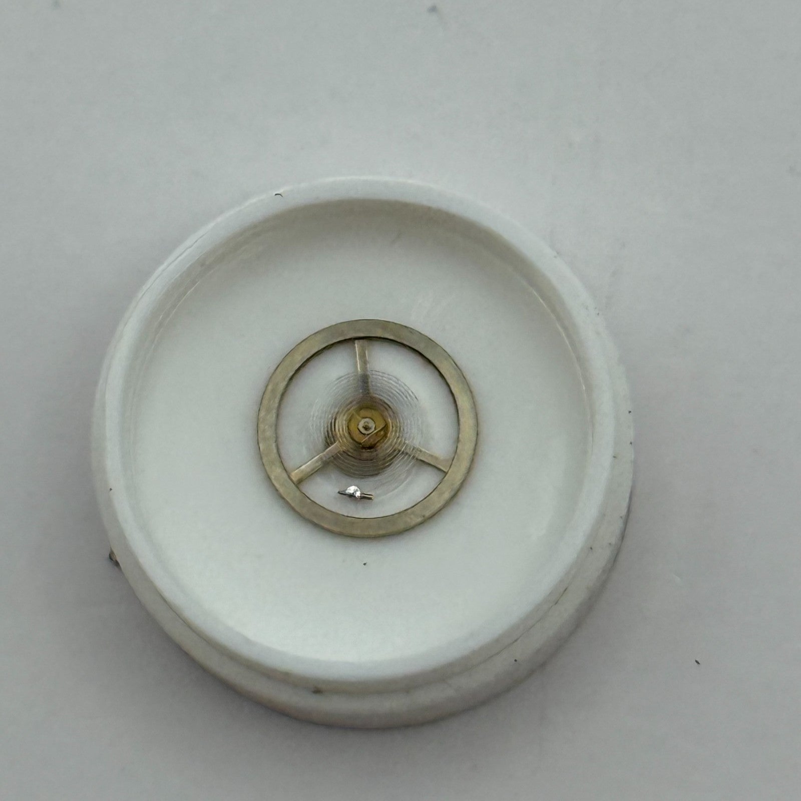 EB 1612 Balance Wheel Complete And Spring  6¾-8’’’ 950 Watch Movement Parts NOS