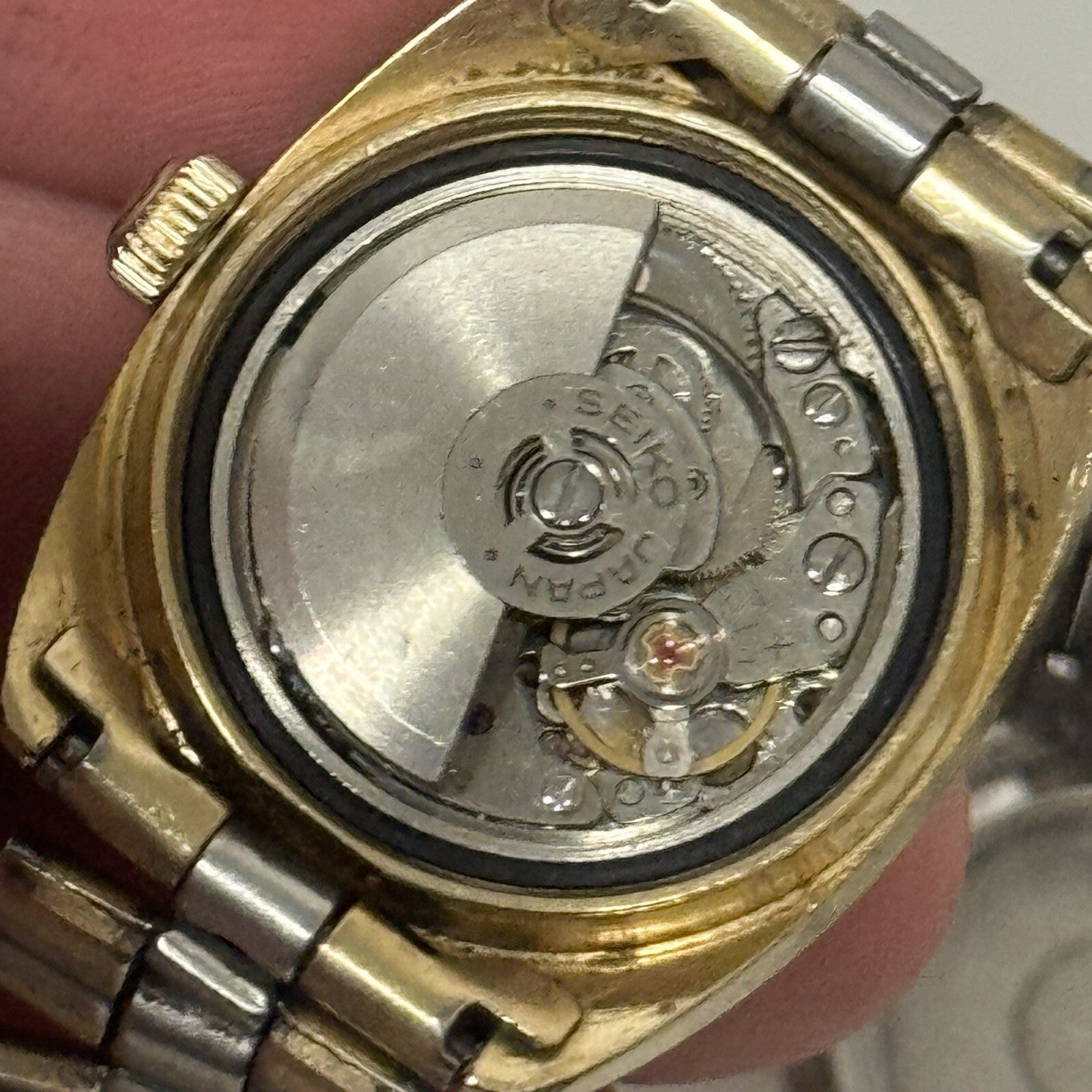 25mm RUNNING TO REPAIR Vintage Seiko Hi Beat 2205 - 0221 Ladies Watch 2205A