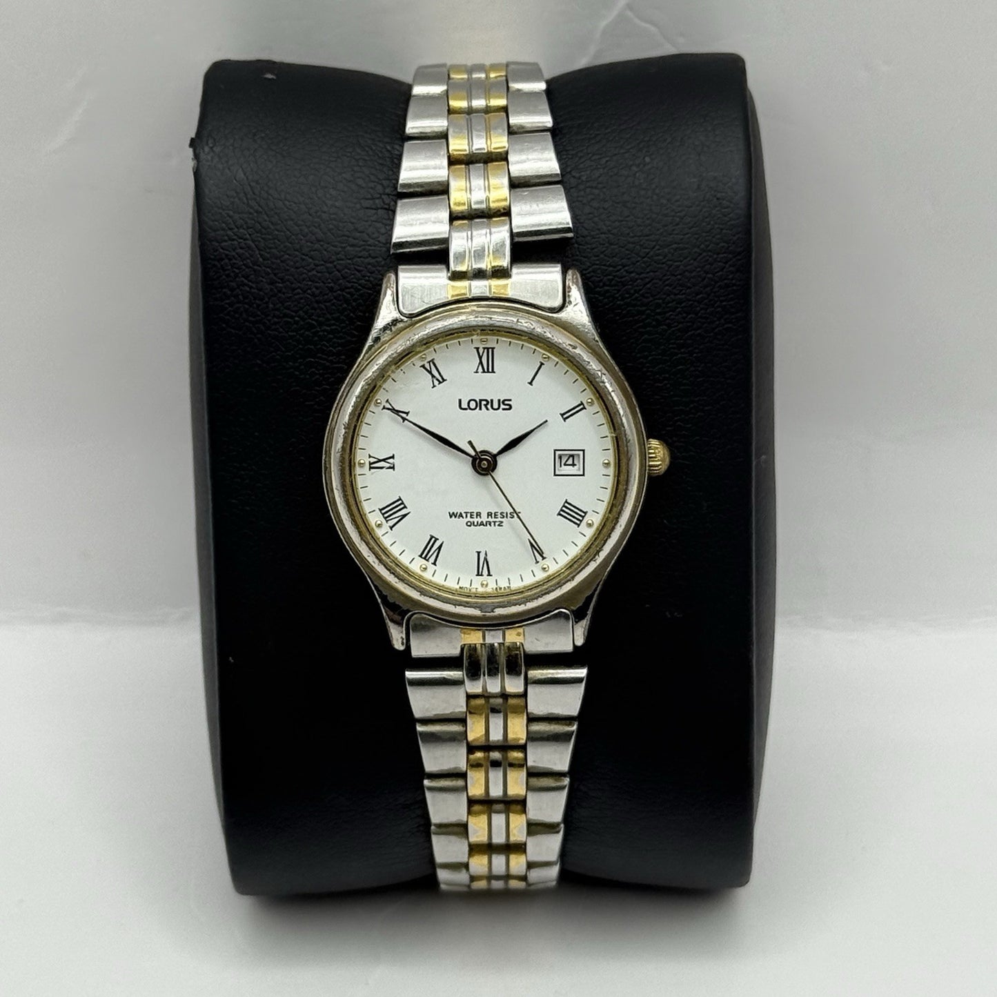 26mm Working Ladies Lorus V782-X113 Two Tone Date Dial Quartz Watch 6 Inches