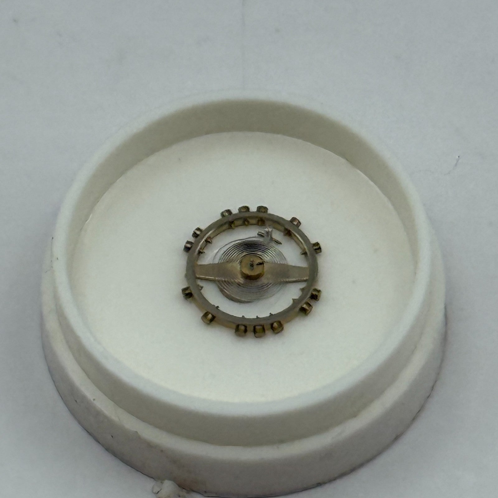 FEF 6600 Balance Wheel Complete And Spring 1181 M Watch Movement Parts NOS