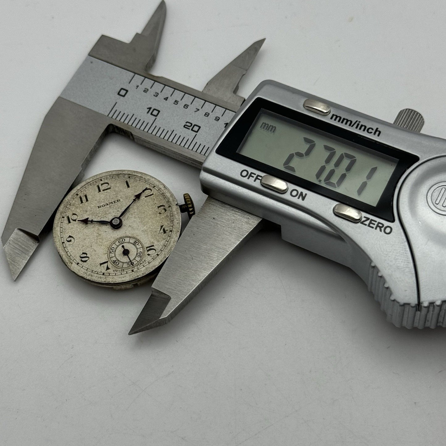 27mm Roamer Balance Ok Men's Meteor Trench Watch Movement Vintage Swiss PARTS