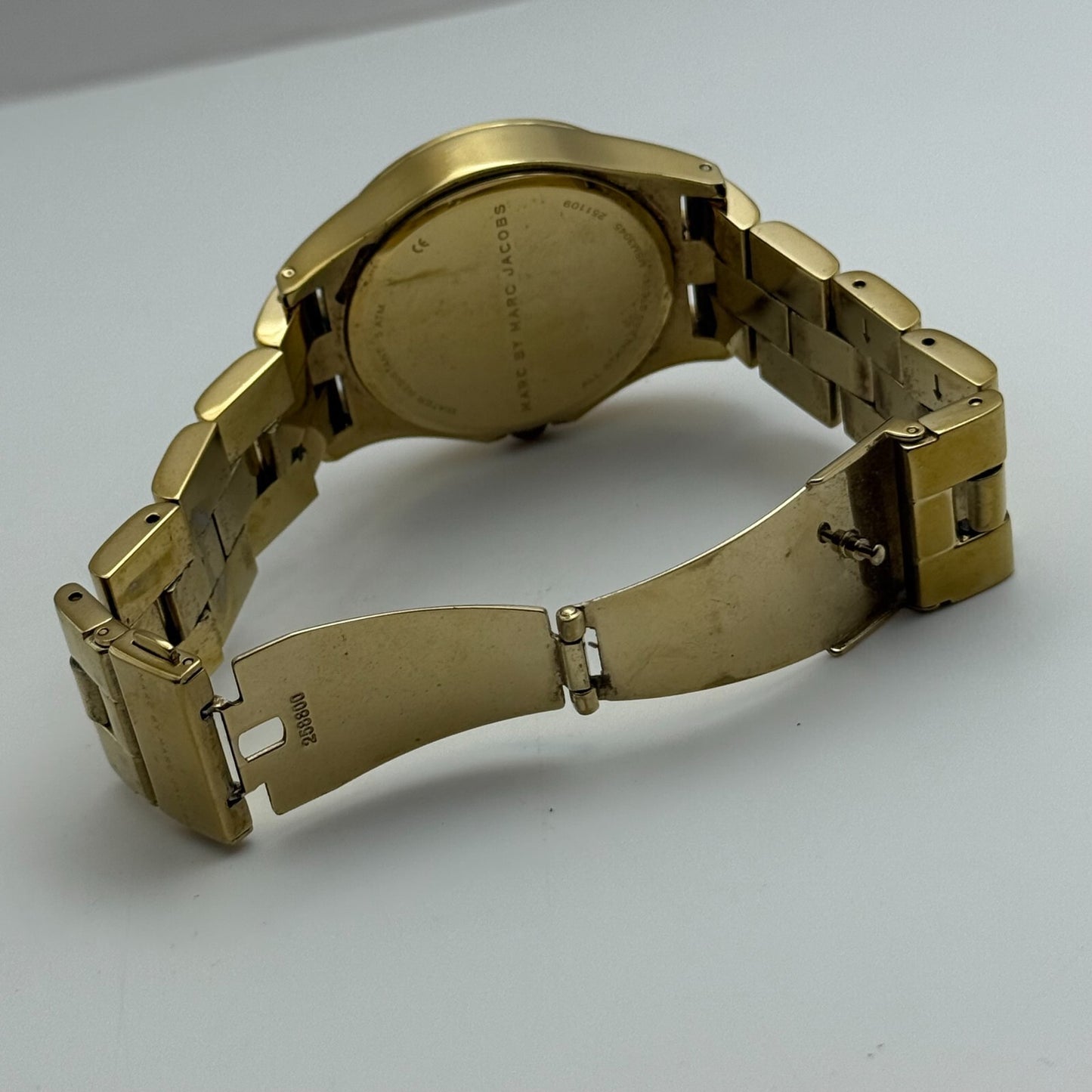 39mm Working Ladies Marc By Marc Jacobs White Date Dial Quartz Watch 5.25 Inches