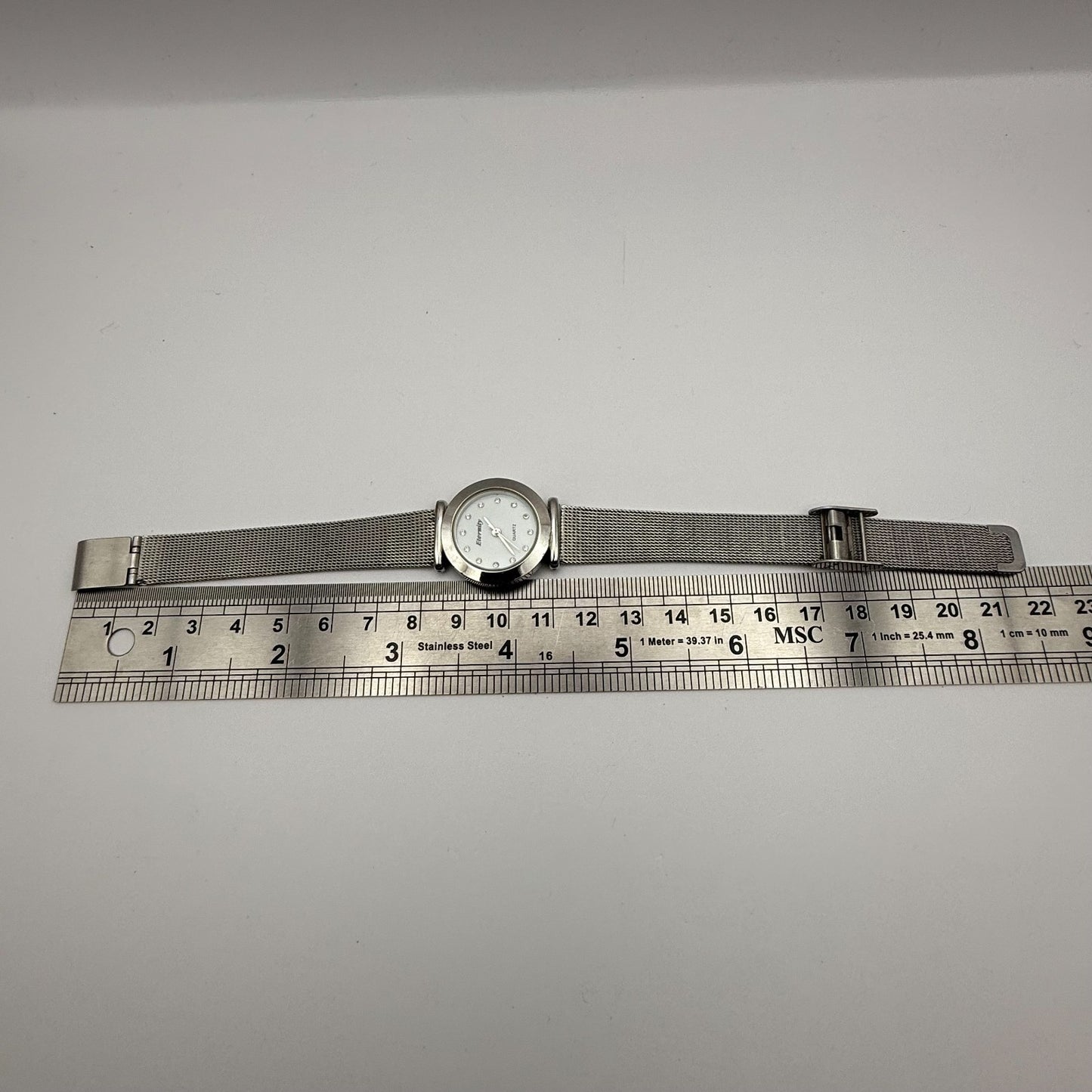 Enternity Ladies Quartz Watch Crystal Markers Silver Tone Mesh Band Working 25mm