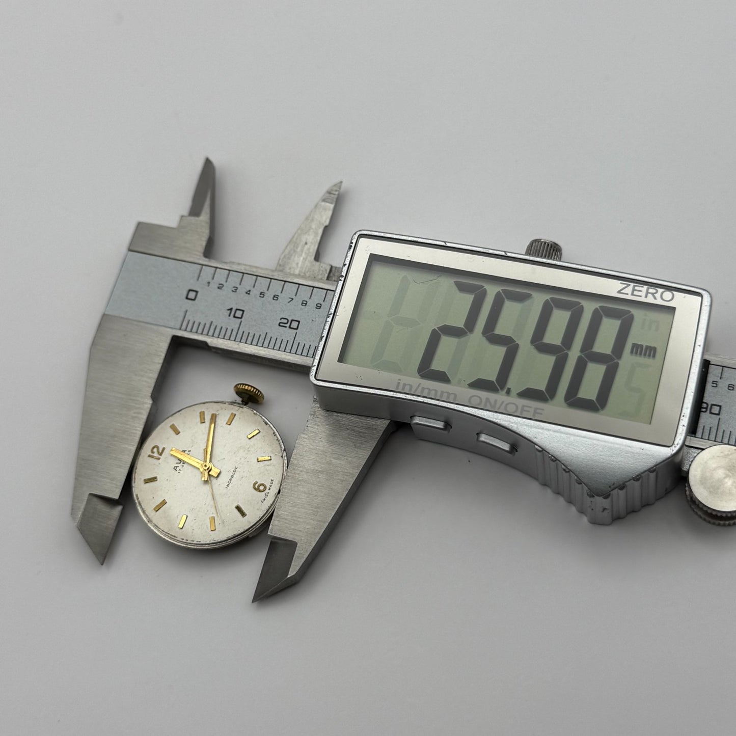 Ava FHF ST 96 Watch Movement Running Manual Wind Vintage Parts Repair 25.9mm