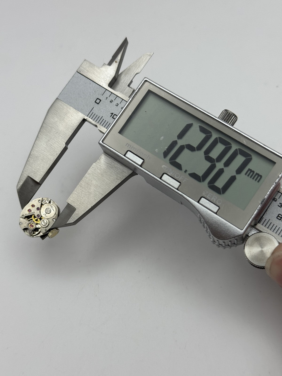 12.9mm Vintage Rotary AS 1677 Manual Wind Swiss Watch Movement PARTS REPAIR