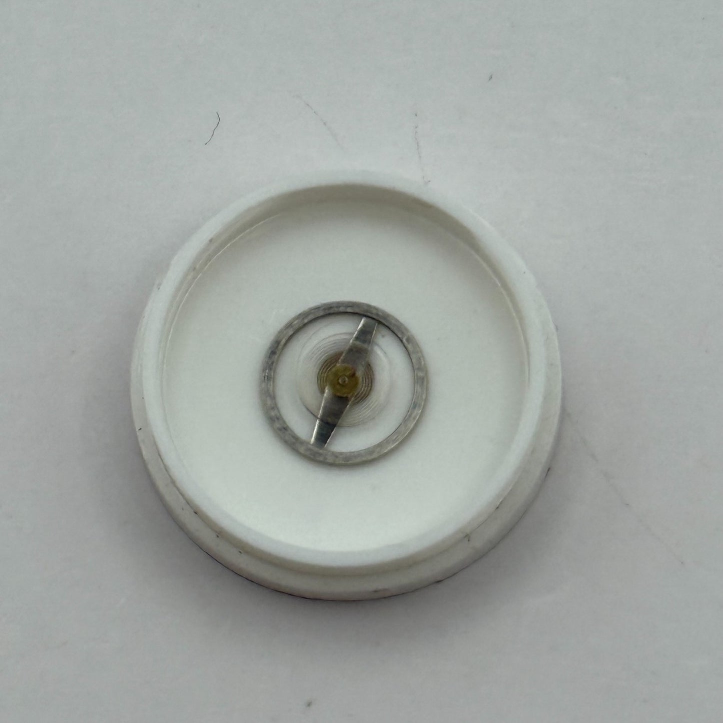 RL 9033/21 Balance Wheel Complete And Spring  Watch Movement Parts NOS