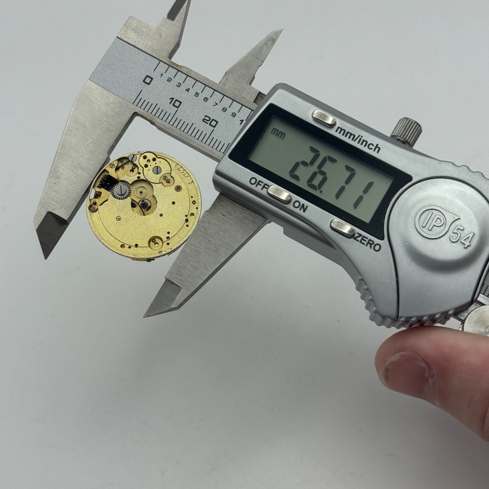 26.7mm Unidentified High Grade Manual Wind Watch Movement Vintage PARTS SPARES