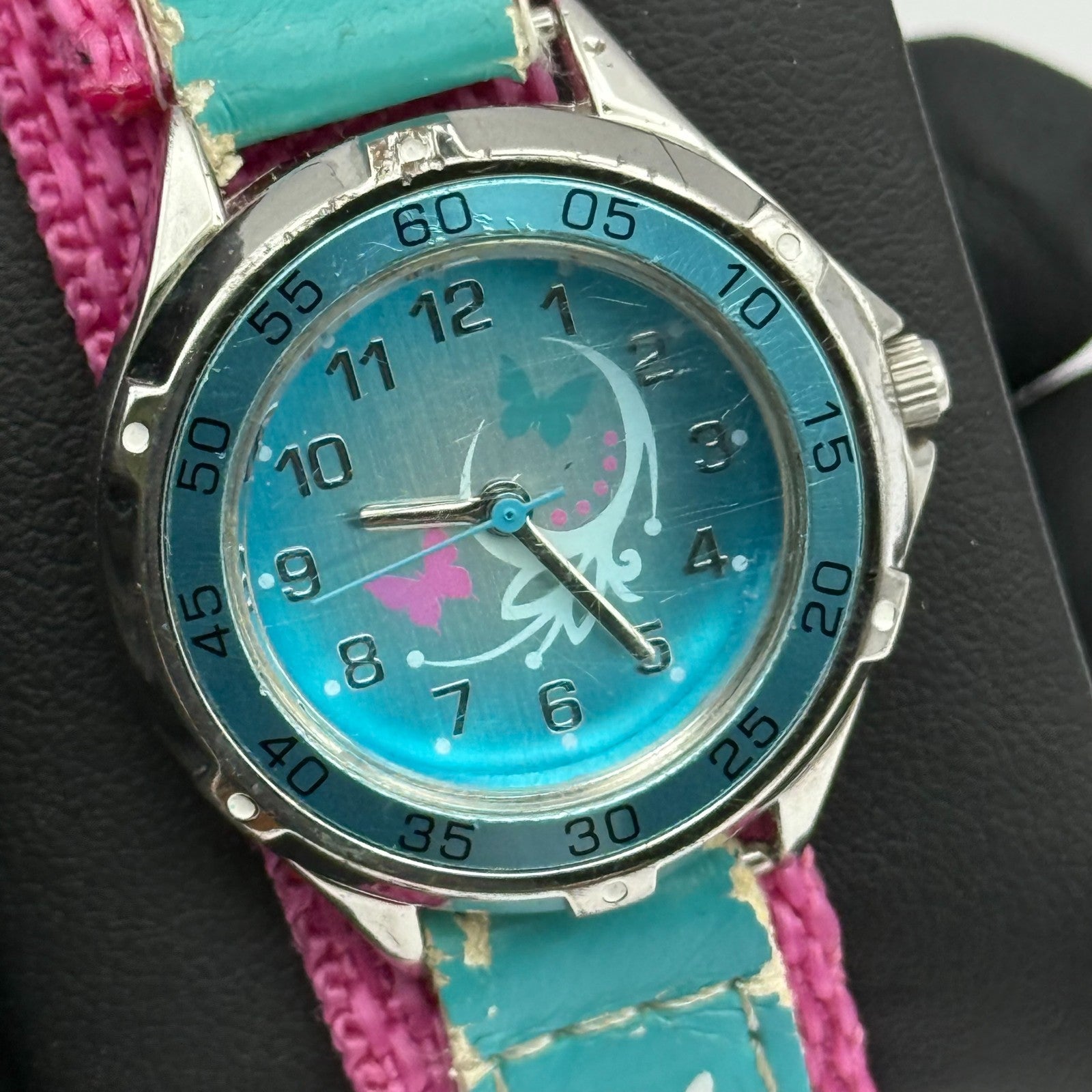 Kids Quartz Watch Blue Butterfly Design Hook & Loop Strap Working 33mm