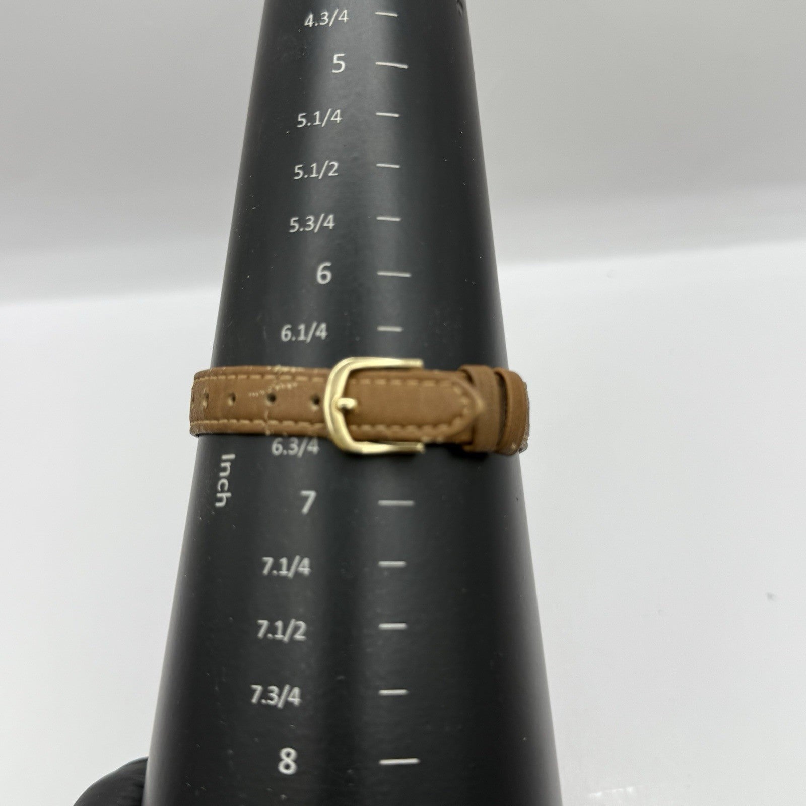 25mm Working Ladies Vintage Courreges Paris 4N01-0220 Gold Plated Quartz Watch