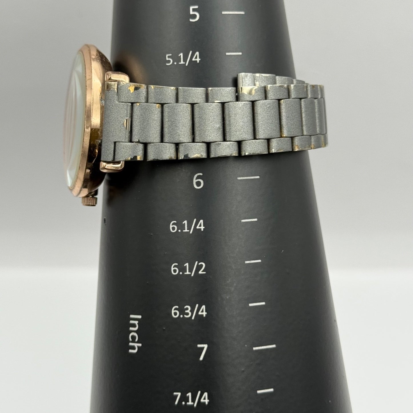 Working Daisy Fuentes Sub Seconds Ladies 33mm Quartz Watch DF145RGGY New Battery