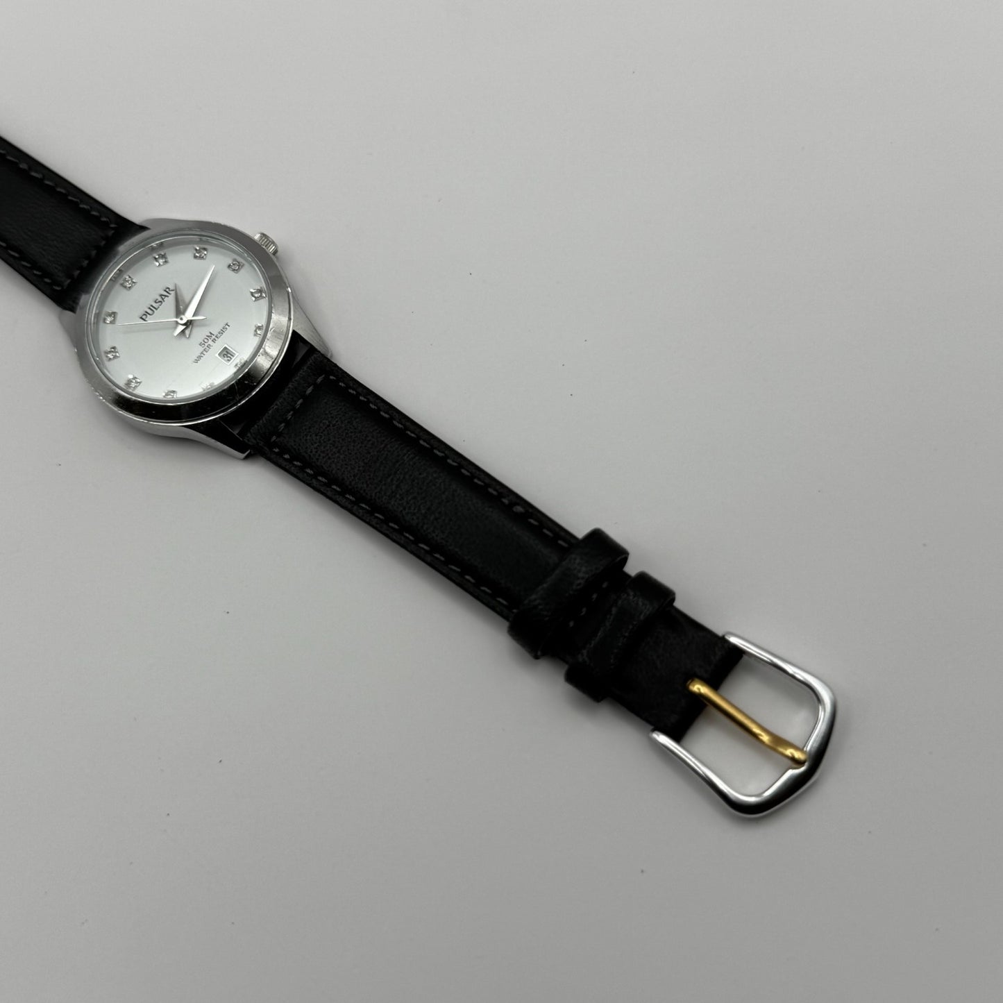 Pulsar Ladies Quartz Watch Date Dial Diamond Markers Leather Strap Working 27mm