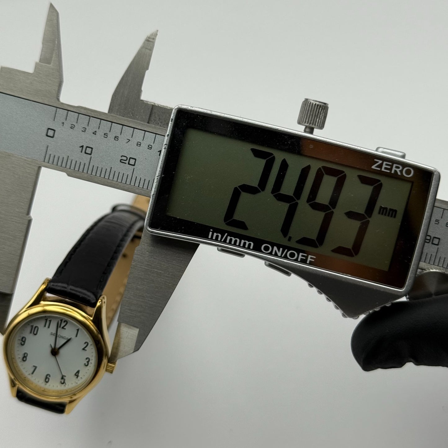 Sekonda Ladies Quartz Watch Gold Tone White Dial Leather Strap Working 25mm