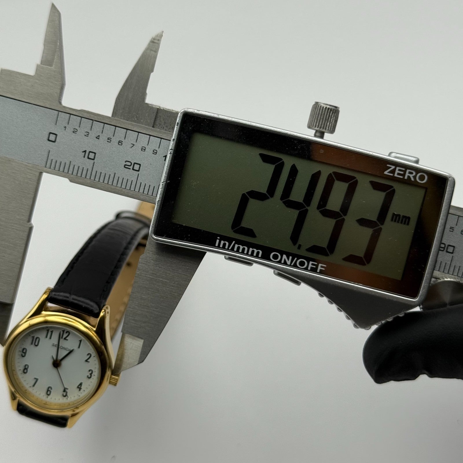 Sekonda Ladies Quartz Watch Gold Tone White Dial Leather Strap Working 25mm