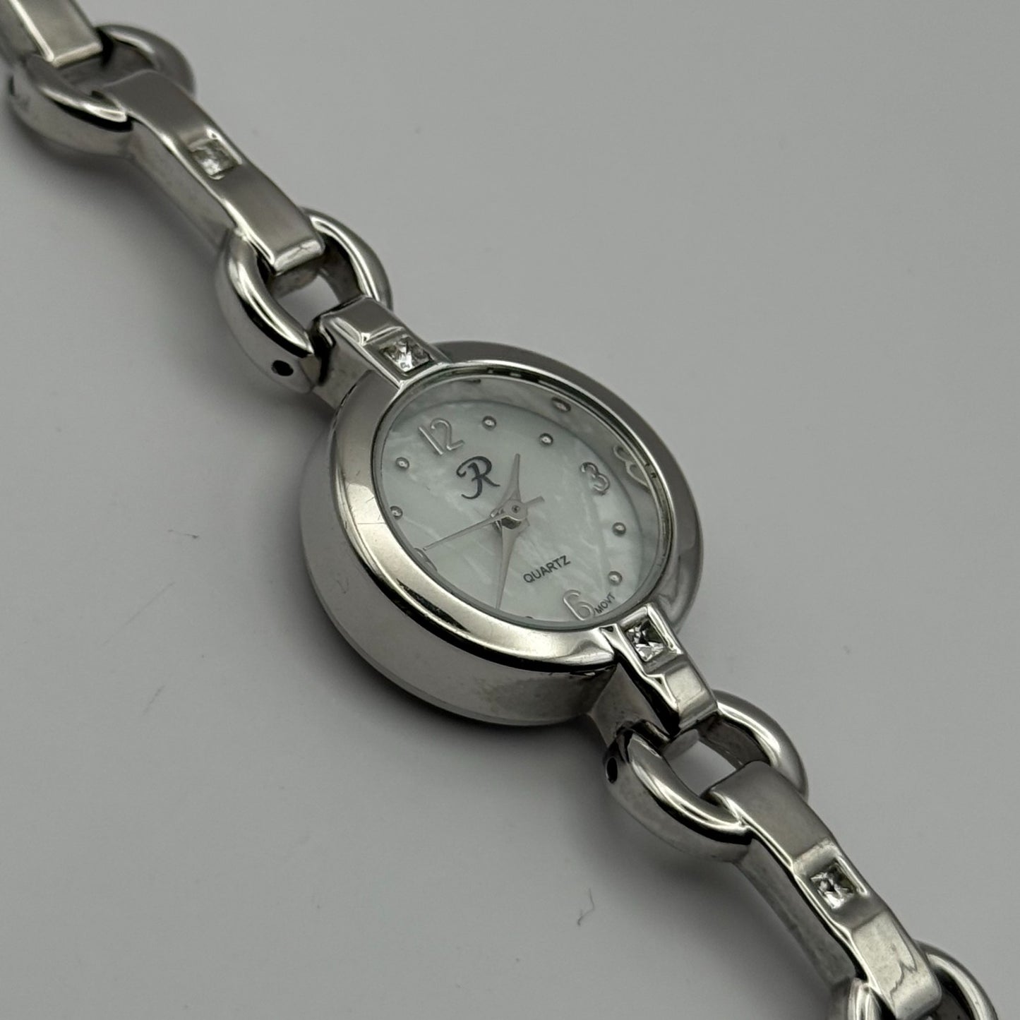 R Ladies Quartz Watch Silver Tone Bracelet Working 22mm New Battery