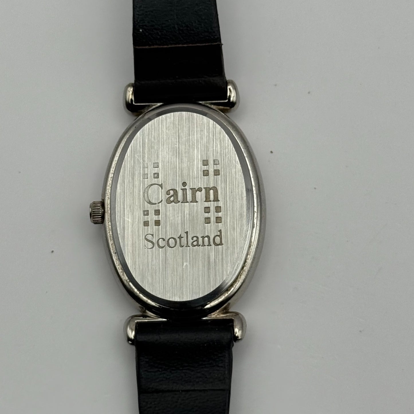 Cairn Scotland Ladies Quartz Watch MOP Dial Brown Leather Strap Working 24mm