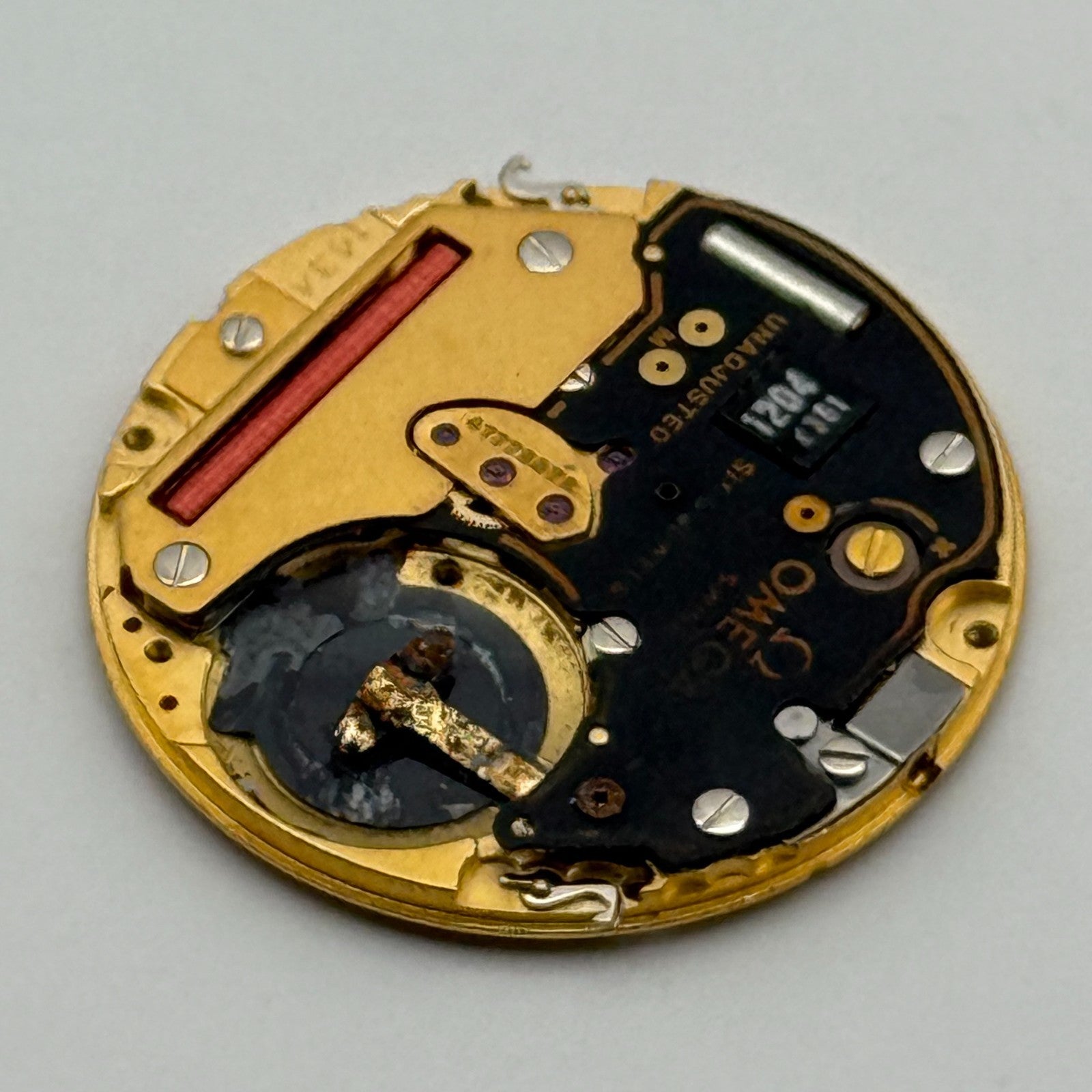 Omega 1434 Quartz Watch Movement 6 Jewels Swiss Vintage Parts Repair 23.8mm