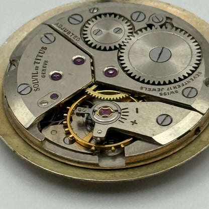 Solvil et Titus Peseux 330 Watch Movement Manual Wind Vintage Swiss Parts 25.9mm