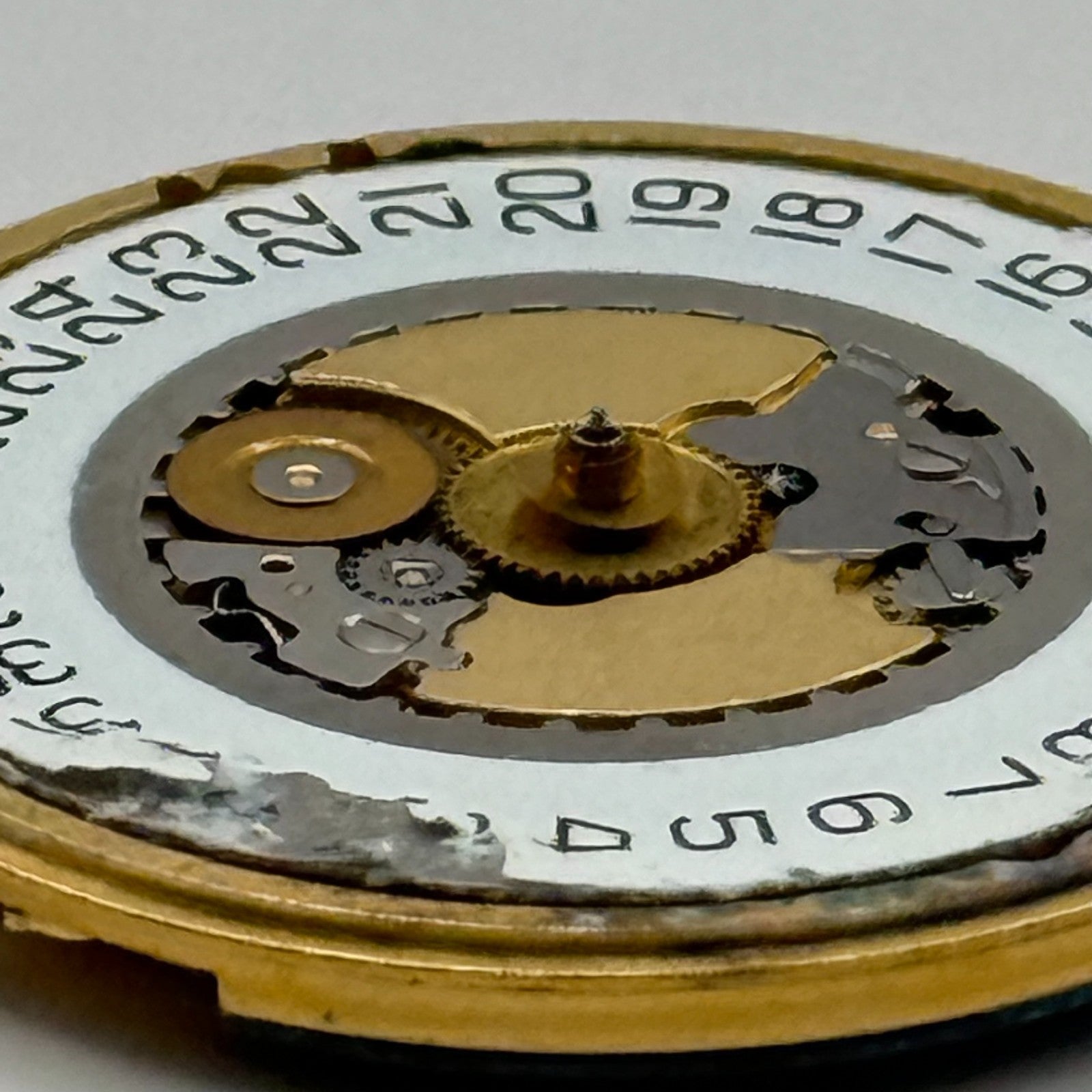 ETA 955.412 Watch Movement Running Quartz Tag Heuer 4.92 Parts Repair 23.9mm