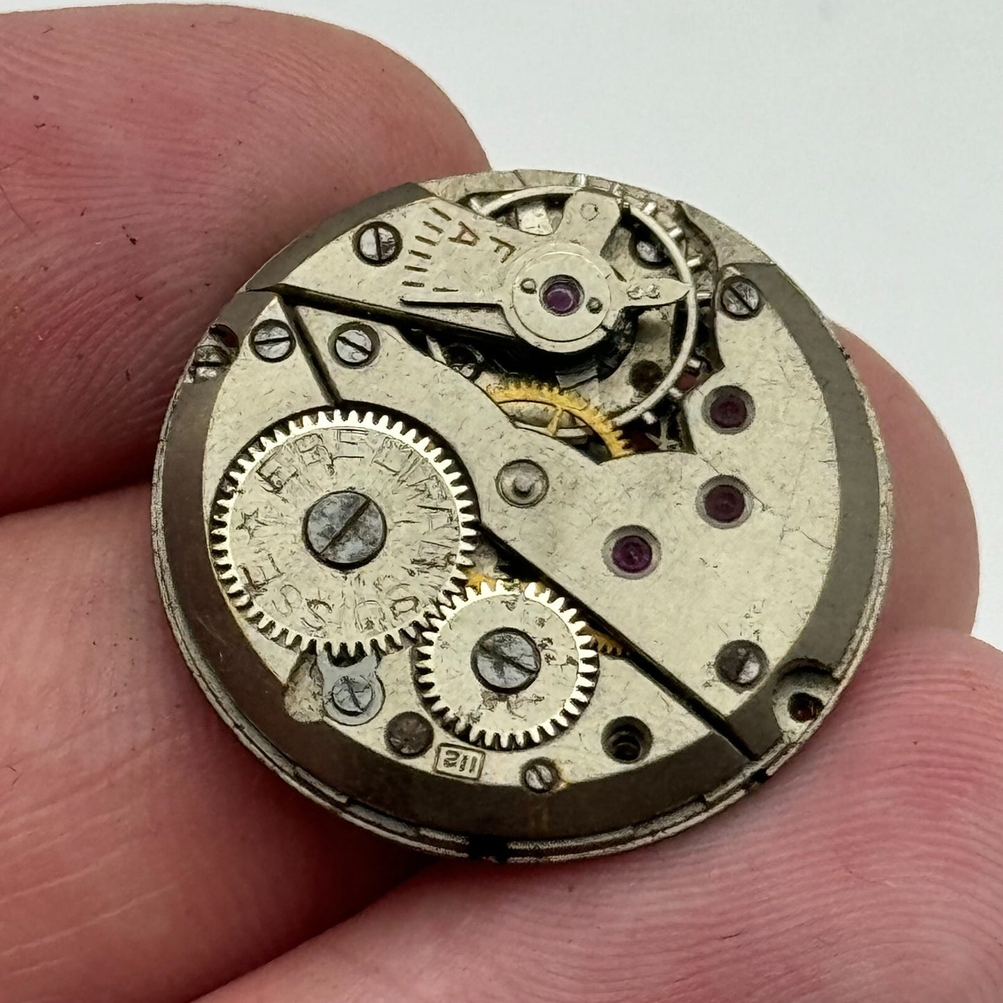 23.6mm Ebel Fab Suisse Cal 118 Manual Wind Swiss Watch Movement Vintage PARTS