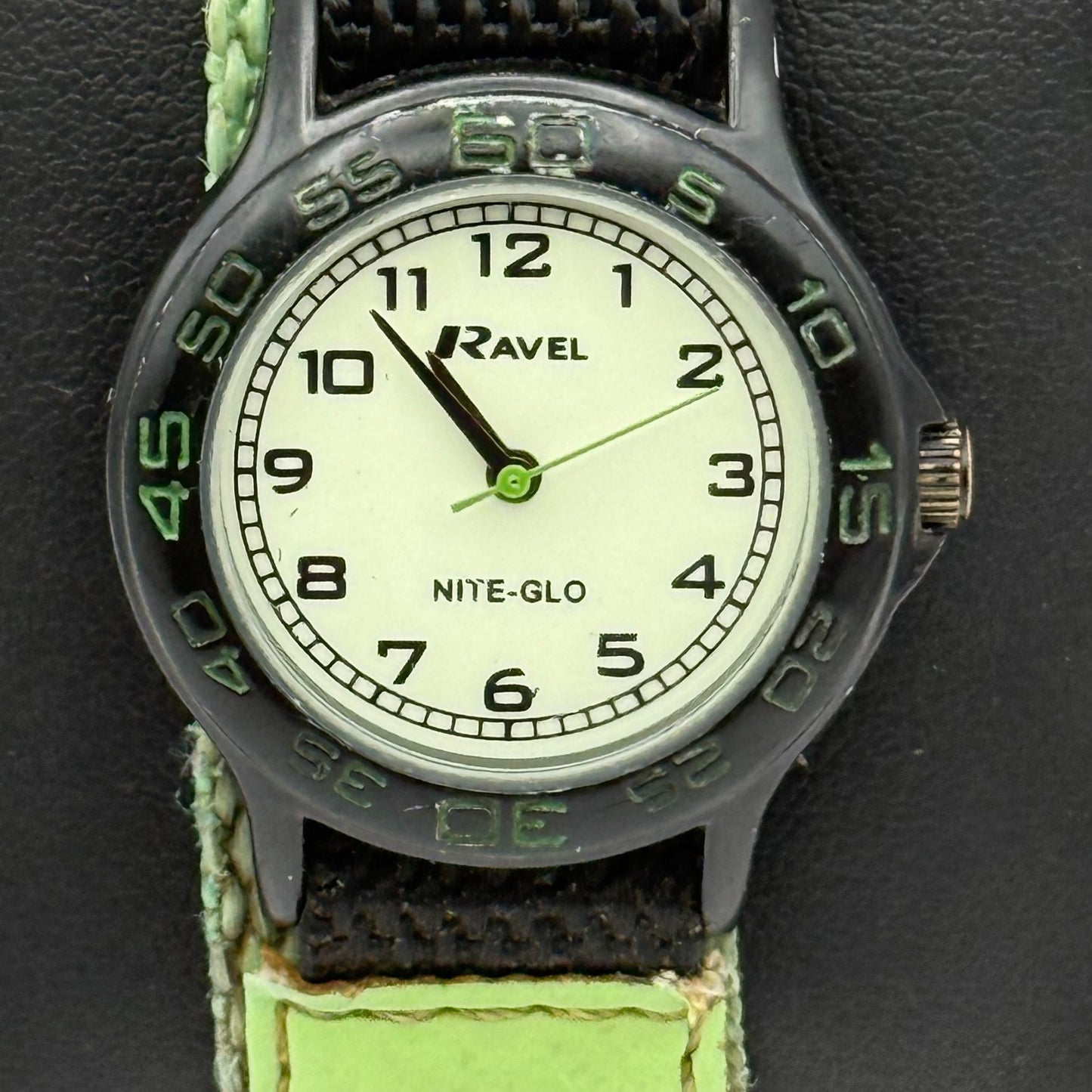 Ravel Nite-Glo Kids Quartz Watch White Dial Hook & Loop Strap Working 31mm