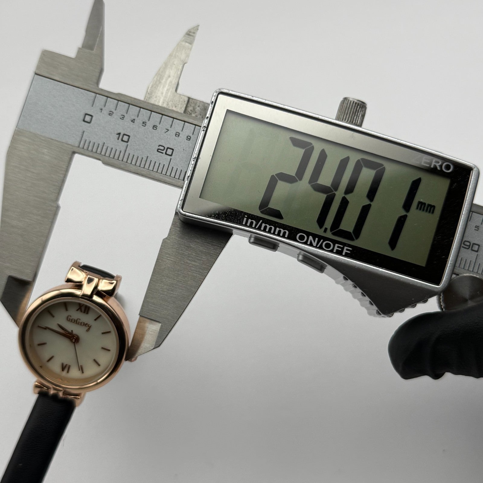 GoGoey Ladies Quartz Watch Mother of Pearl Dial Black Strap Working 24mm