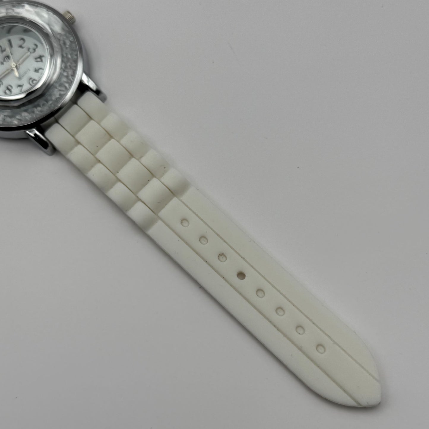 Ladies Fashion Quartz Watch Rhinestone Silver Tone White Strap Working 39mm
