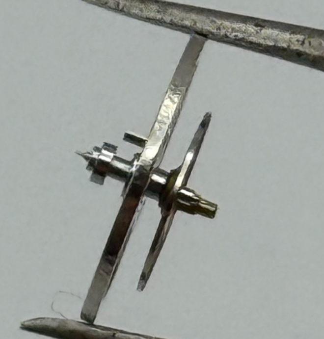 LSH 1262 Balance Wheel Complete And Spring  12’’’  1855 Watch Movement Parts 