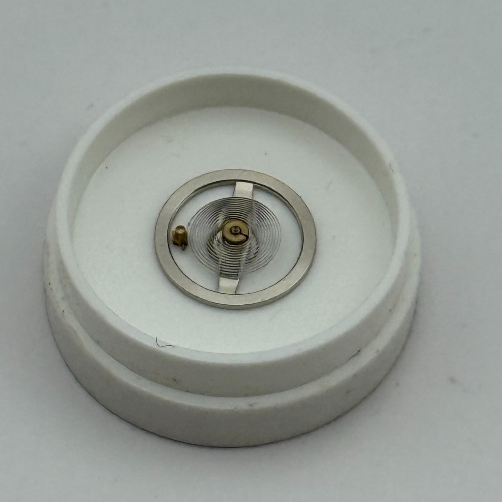 BFG 910 Balance Wheel Complete And Spring Renata 825 Watch Movement Parts NOS 