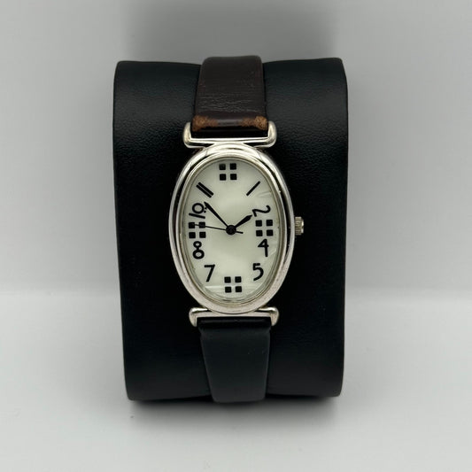 Cairn Scotland Ladies Quartz Watch MOP Dial Brown Leather Strap Working 24mm