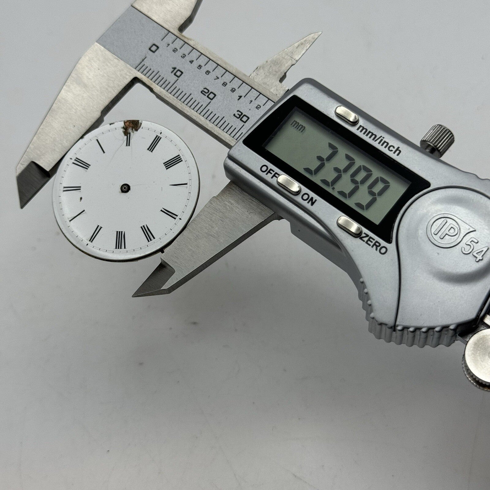 33.9mm Partial Porcelain Dial Cylinder Pocket Watch Movement FOR PARTS