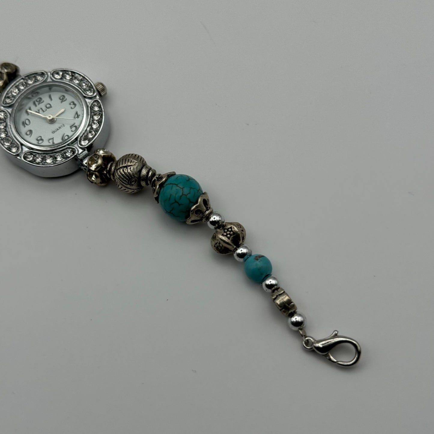 YLQ Ladies Quartz Watch Crystal Accents Beaded Design Bracelet Working 25mm