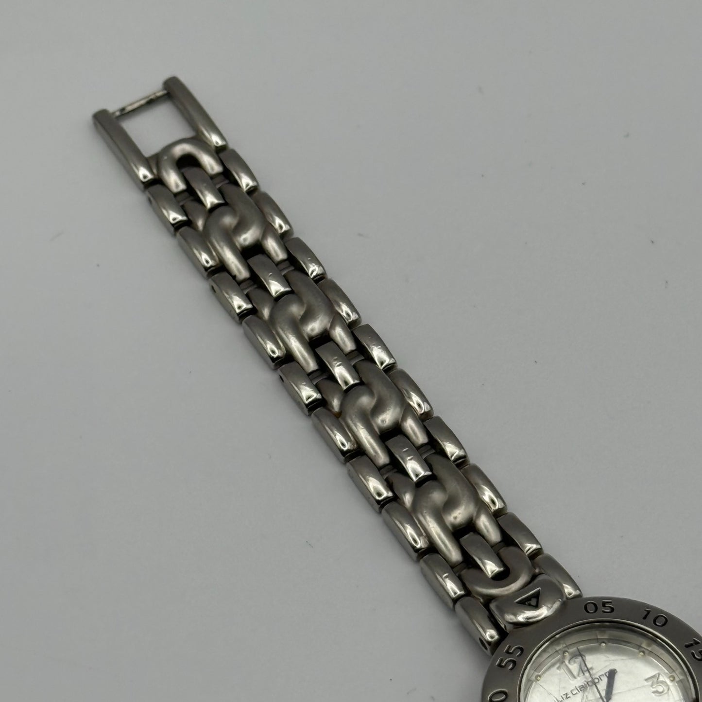 Liz Claiborne Ladies Quartz Watch Silver Tone Bracelet Japan Working 26mm