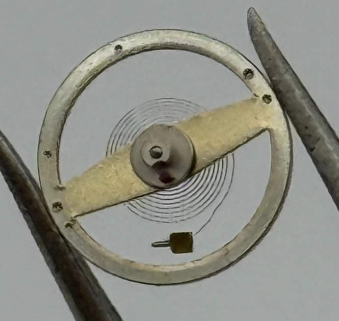 RL 8013 Balance Wheel Complete And Spring  8¾’’’ 1458 M Watch Movement Parts NOS